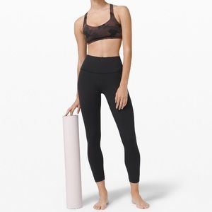 Lululemon Wunder Under Size 4